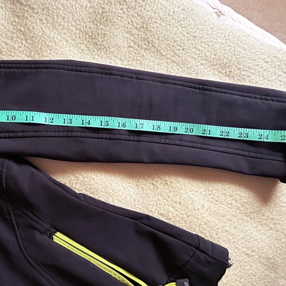 Xersion Women’s Jacket Zipper Front Black Long Sleeve - Size S - Picture 6 of 8